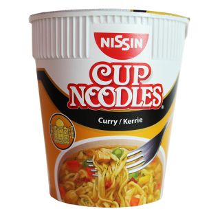 Nissin Cup noodles istantanei al curry