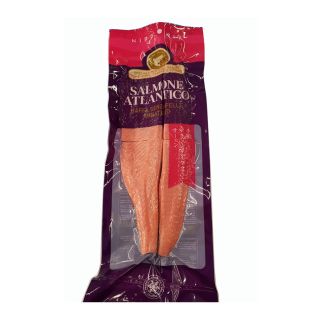 nipponia salmone per sushi diviso in 4